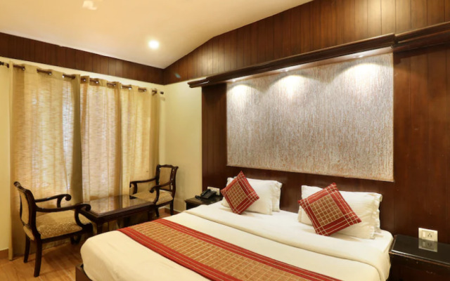 Naaz Hotel