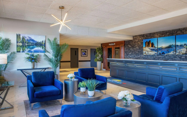 Days Inn & Conference Centre by Wyndham Camrose Norsemen