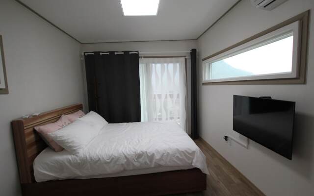 Moonlight Village Pension