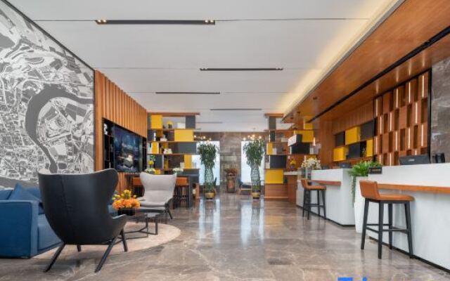 Echarm Hotel (Shache Zhengwuzhongxin Baicheng Railway Station)