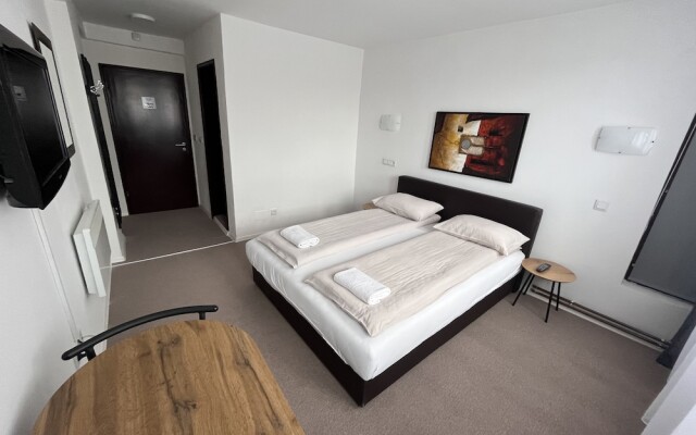 Guest House Like