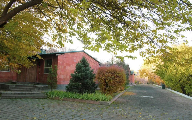 Organic House & Aquapark