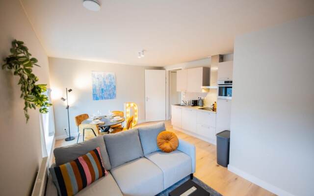 Alphabet 3 Bedroom Serviced Apartment -pk-