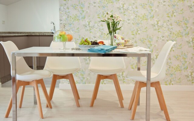 Feelathome Madrid Suites Apartments