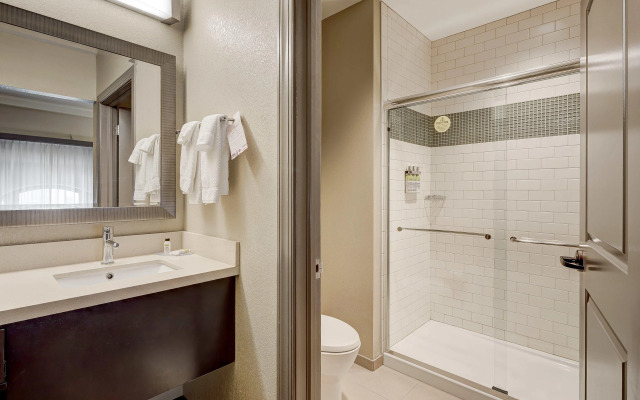 Staybridge Suites Baltimore - Inner Harbor by IHG