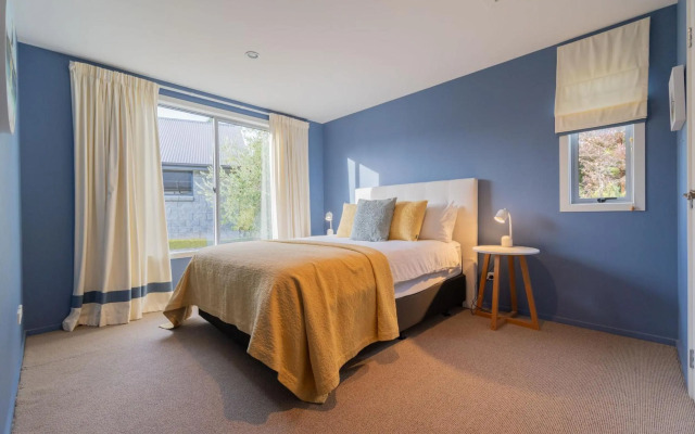 Southland Sounds - Te Anau Holiday Home