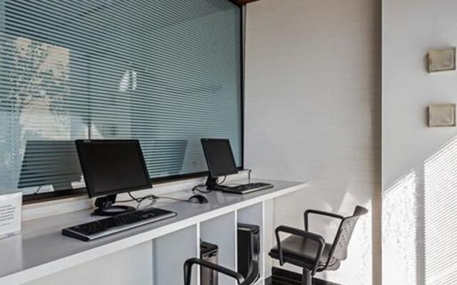 Astron Ponta Grossa Plaza by Nobile