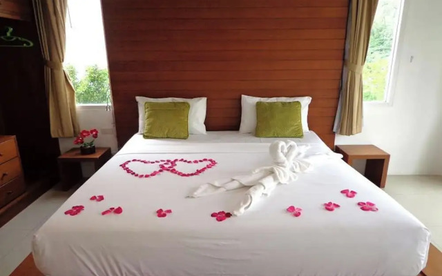 Sukcheewa Residence Phuket
