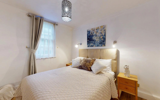 Park Lane Apartments - Clarges St
