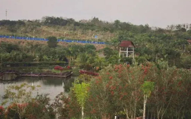 Qiongzhong Jinhao Holiday Hotel