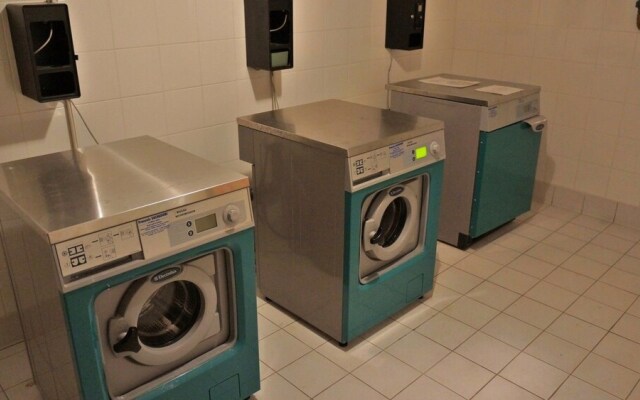 Logement n202 4pers face aux Thermes