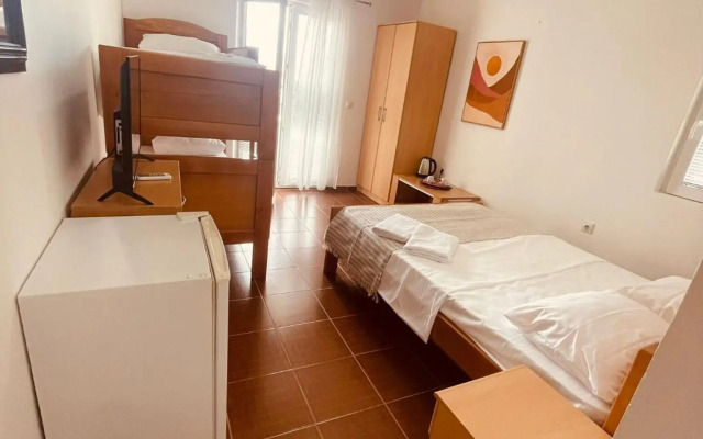 Sea House Apartments