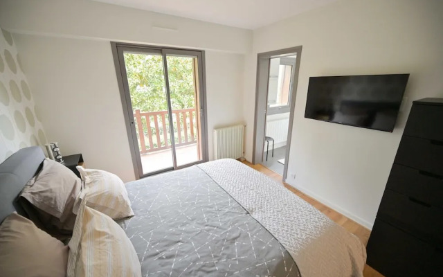 Very Nice Apartment With Balcony - 4p/1br - 600m From the Beach