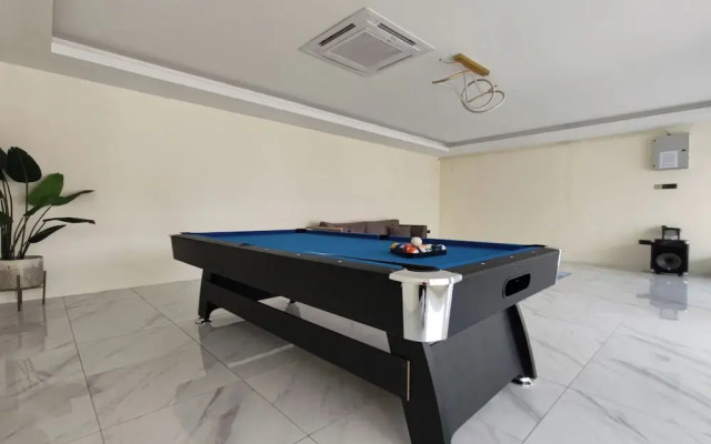 Grand Aeden Villa