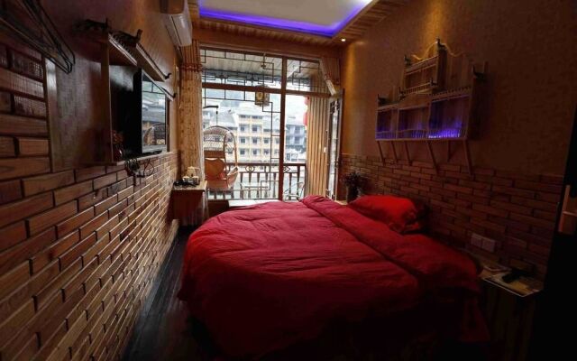 Fengcheng Qiangufengqing Hotel