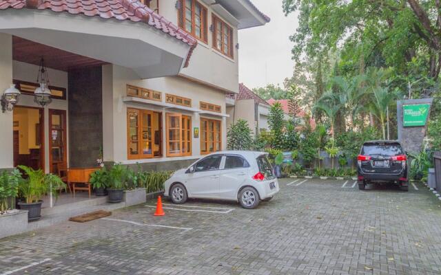 RedDoorz near Simpang Dago 2