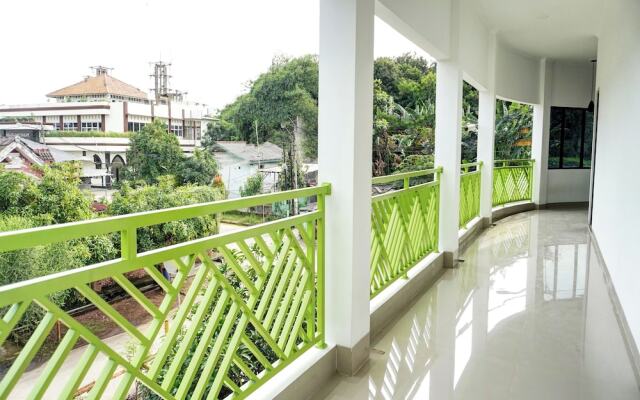 Capital O 92804 La Tansa Syariah Hotel