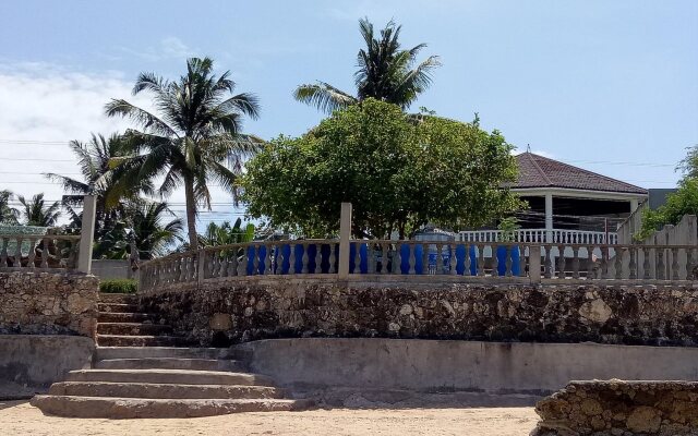 Kiwi's Hidden Resort