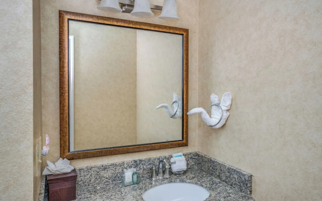 Inn of the Four Winds Oceanfront Seaside