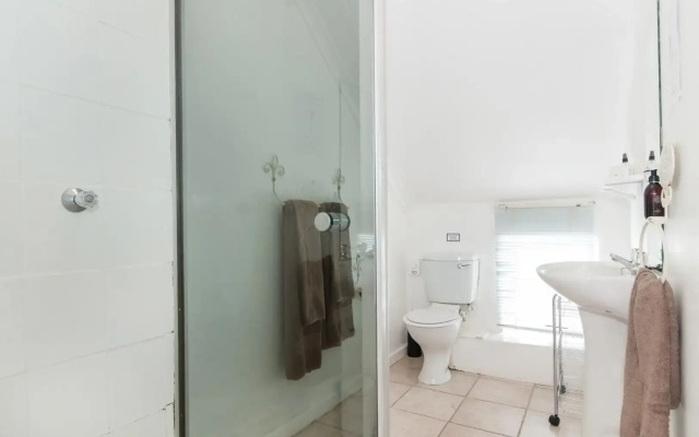 Millard Crescent Guest House