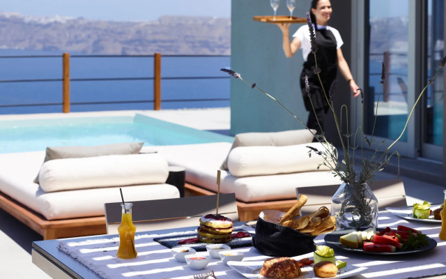 Melidonia Suites
