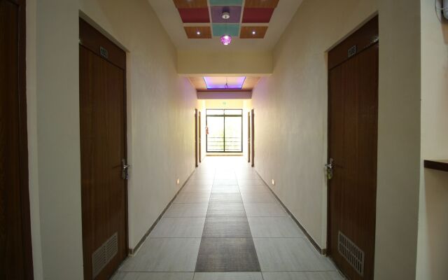 OYO 5584 Hotel Siddharth Inn