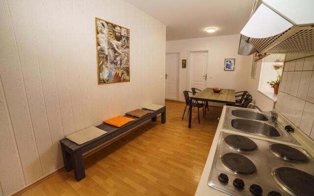 Villa Alithia Silver