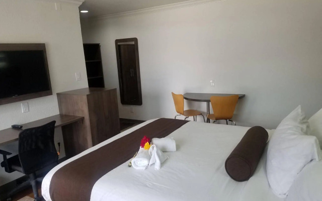 Value Inn Bellflower