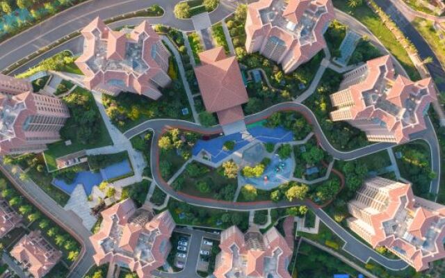 Youxi Resort Hotel (Fuxian Lake Cambrian Happy World）