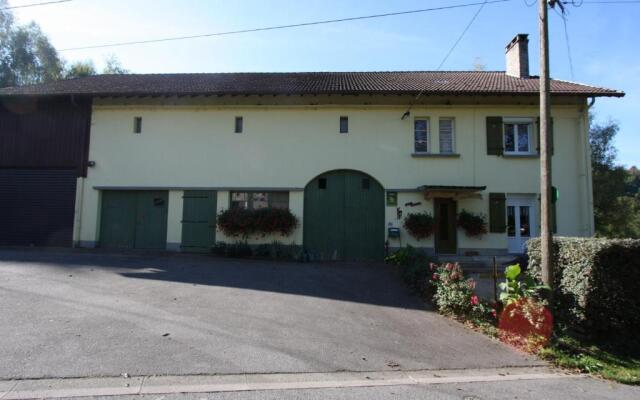 Gîte Ban-sur-Meurthe-Clefcy, 5 pièces, 9 personnes - FR-1-589-6