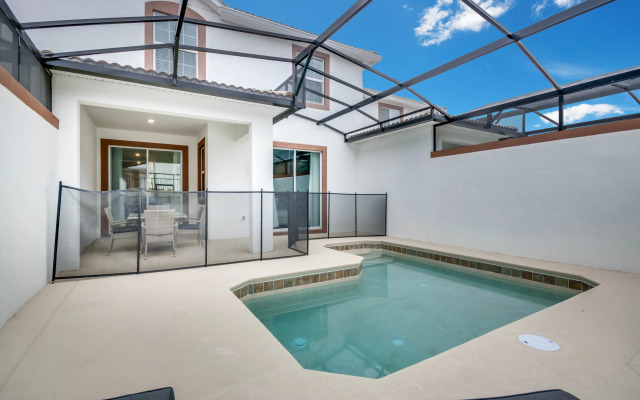 1568PD00, Davenport , US