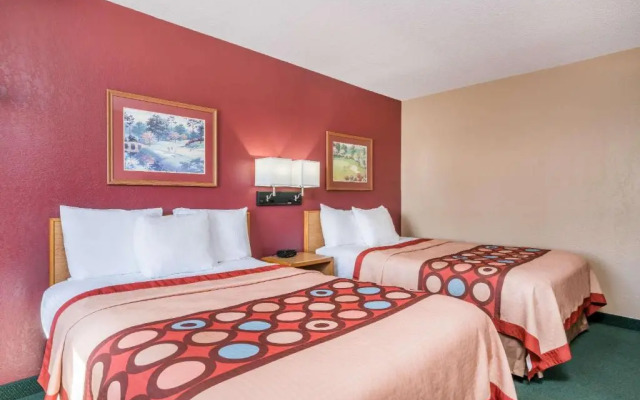 Super 8 Baxter/Brainerd Area