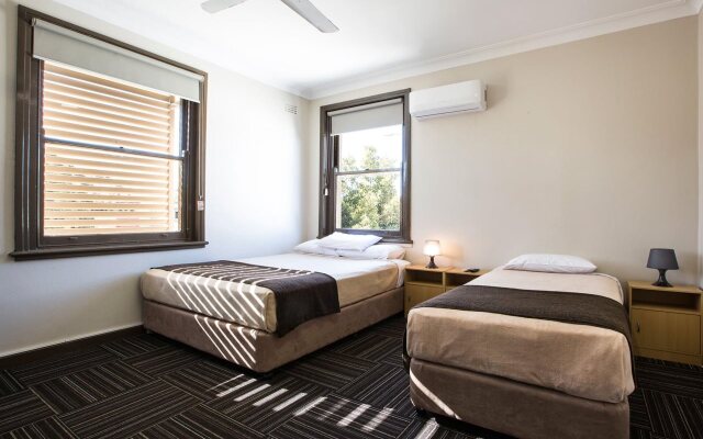 Toongabbie Hotel