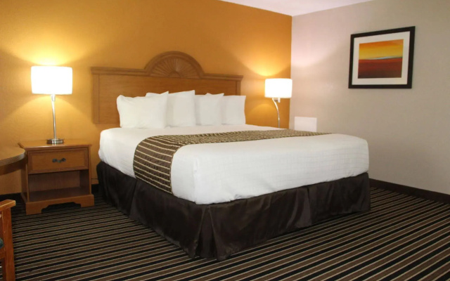 Westbridge Inn and Suites