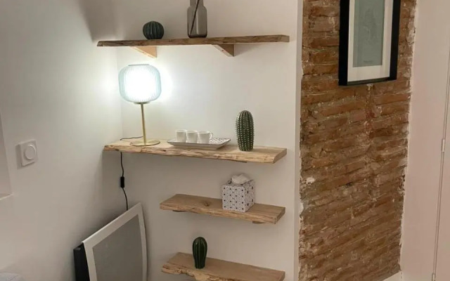 Studio Charmant-Confort-Hypercentre-Metro-Wifi