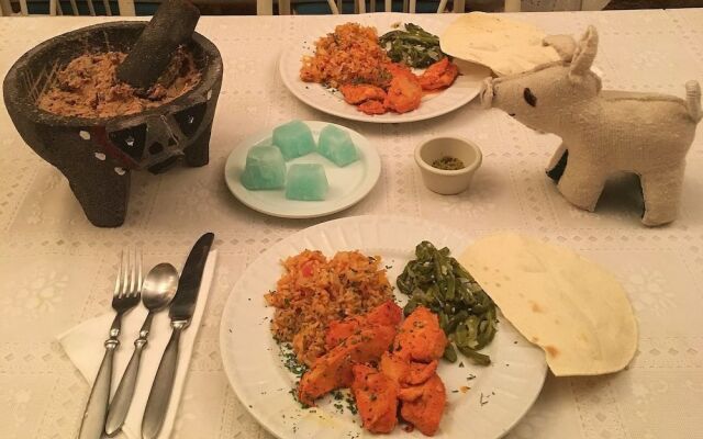 Elkhorn Inn & Theatre