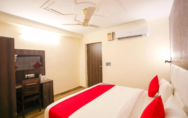 Hotel Lazeeno by OYO Rooms