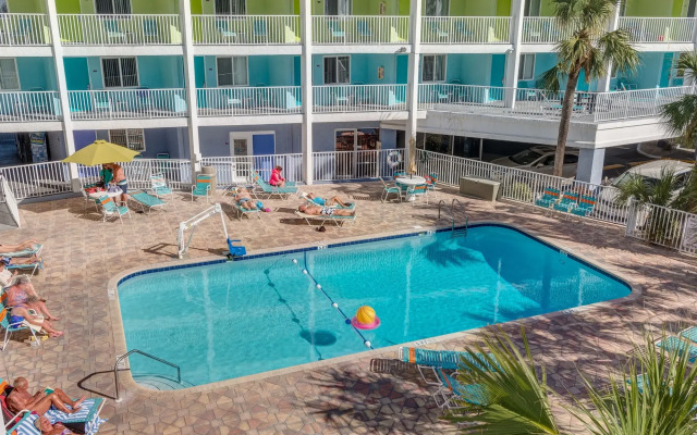 Pelican Pointe Clearwater Beach Hotel