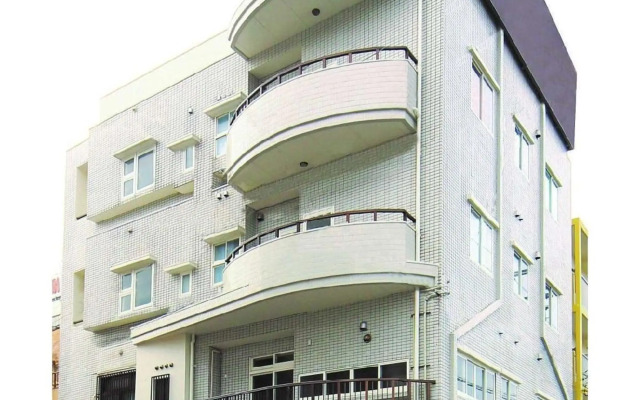 Wires Hotel