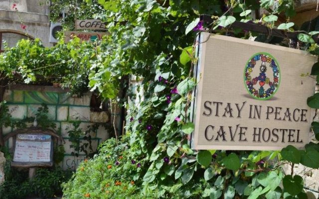 Stay In Peace Cave Hostel