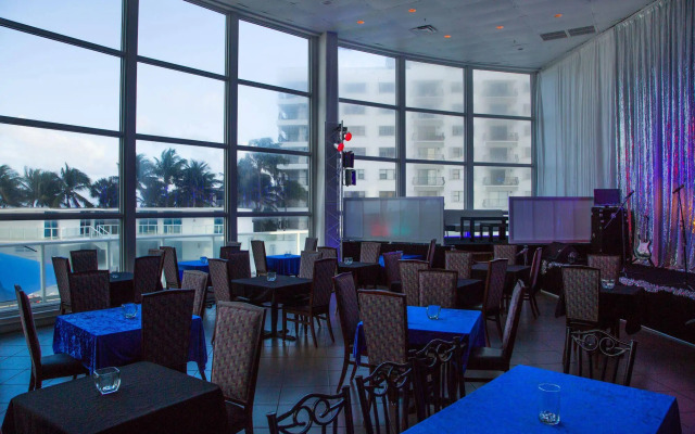 Collins Apartments by Design Suites Miami