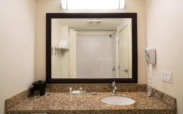 Super 8 Sherwood Park/Edmonton Area