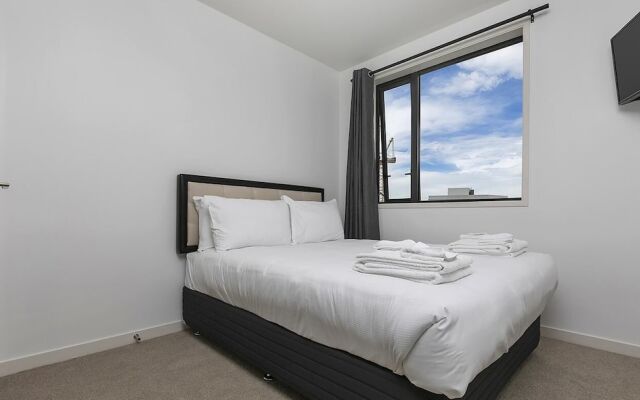 QV Brand New in the City - 889