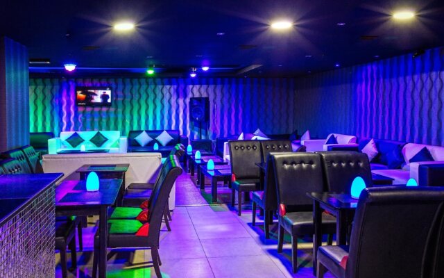 Loumage Suites & Spa Seef