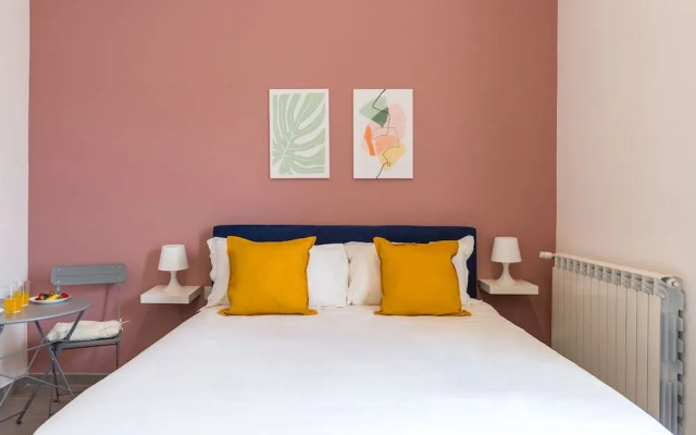 Maria's Bright Flats at the Cathedral