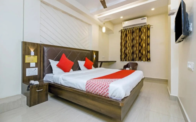 Kalyan Nx By OYO Rooms