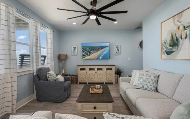 Oceanfront Manor 4 Bedroom Home