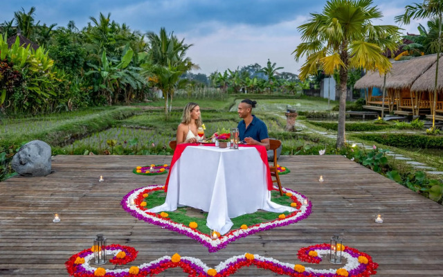 Candy Villa by Pramana Villas