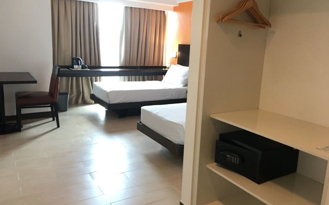 Holiday Inn Express Manila Newport City, an IHG Hotel