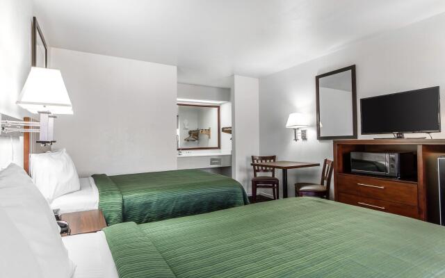 Quality Inn Fresno Near University